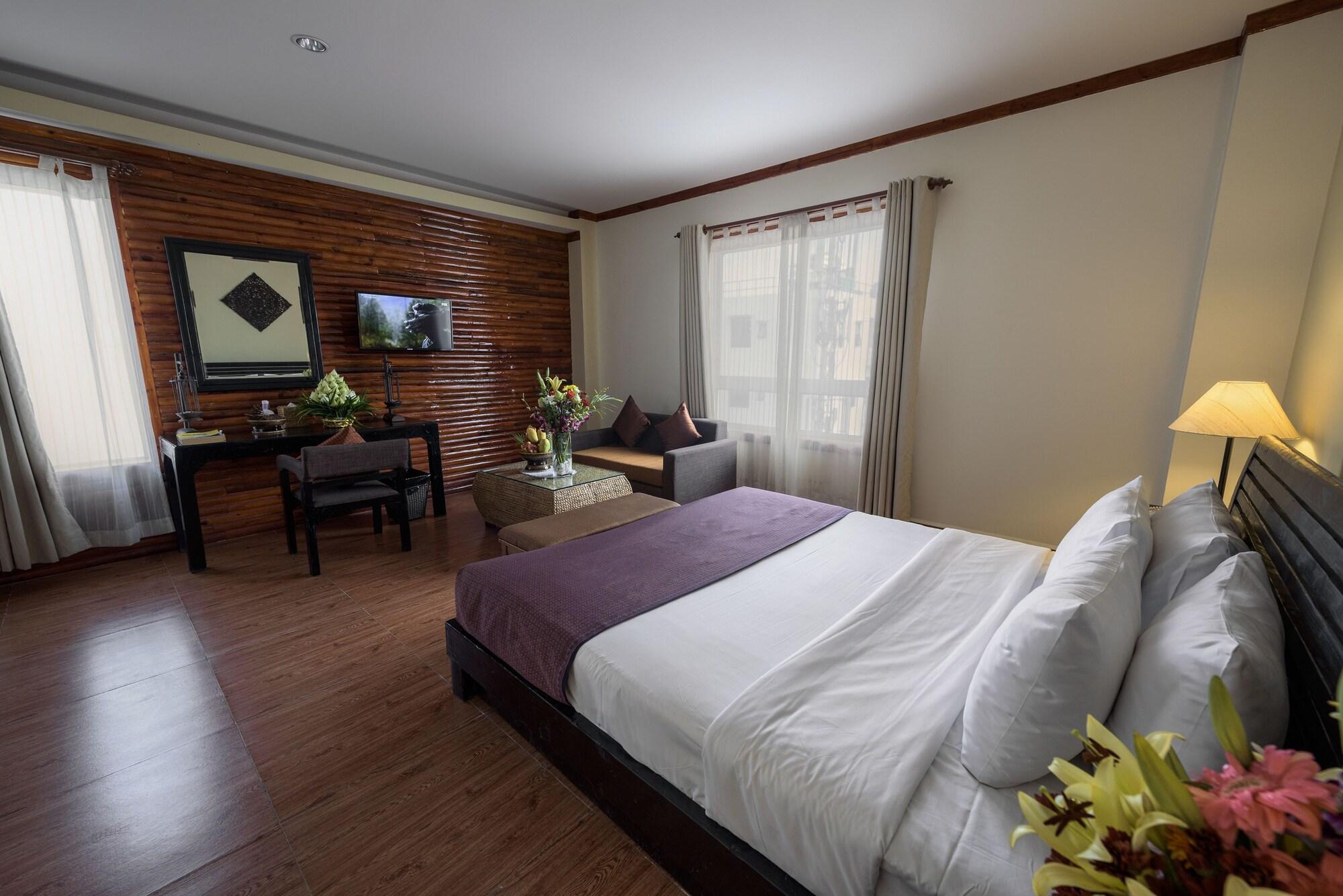Eman Bkk Hotel Phnom Penh Exterior foto