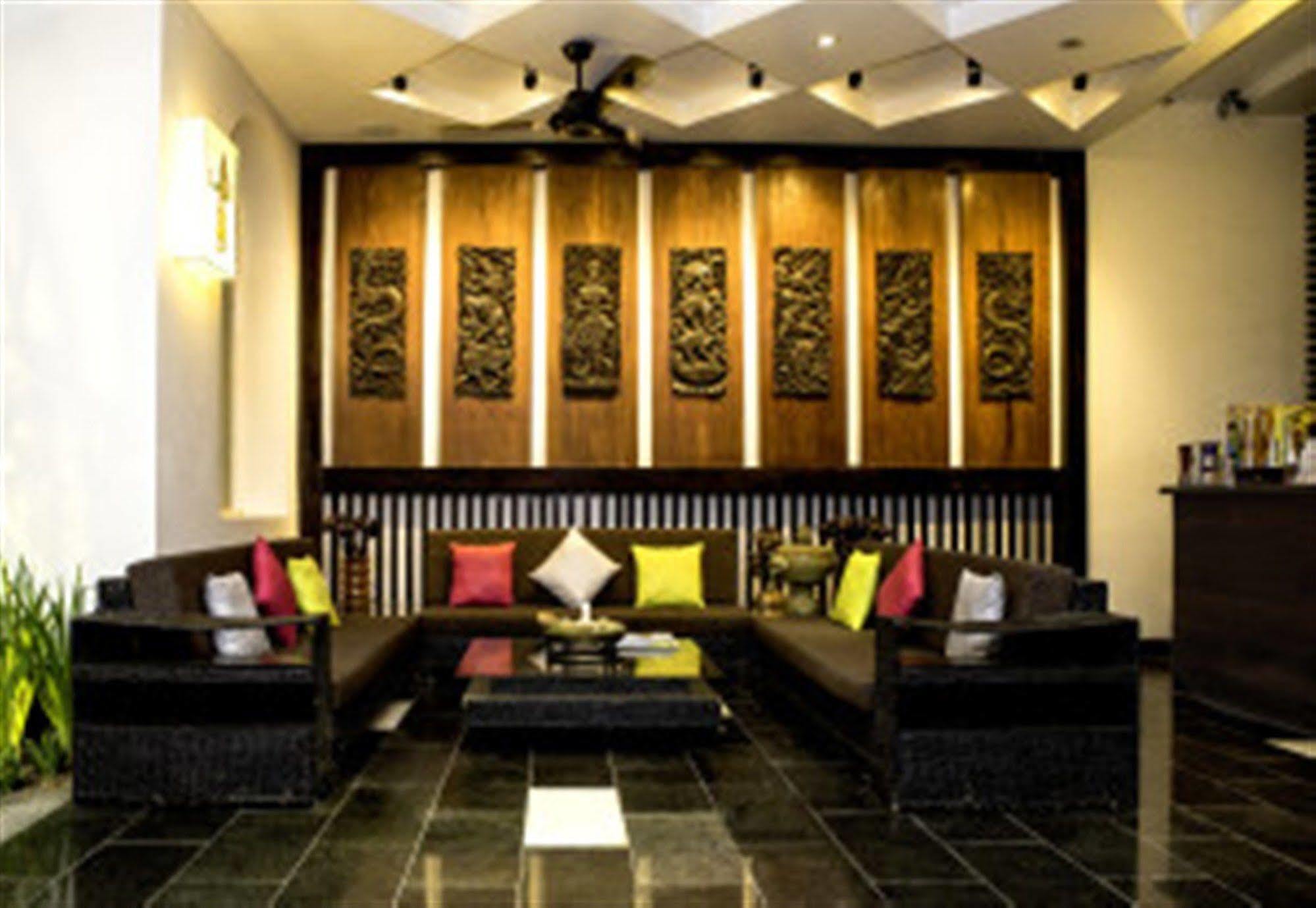 Eman Bkk Hotel Phnom Penh Exterior foto